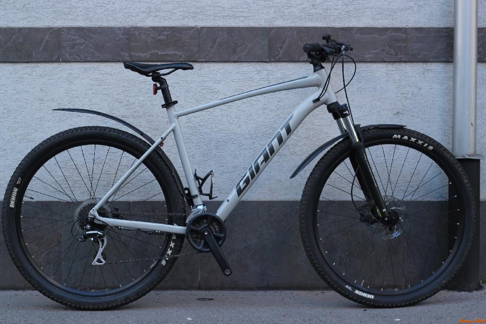 Használt Giant Talon MTB kerékpár (54cm alu)