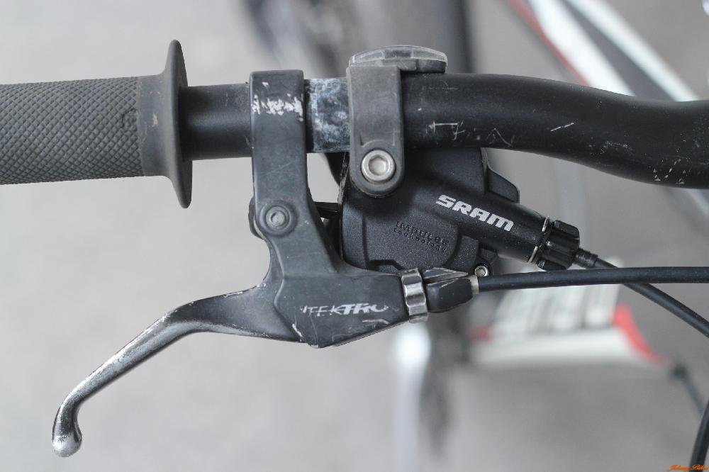 Megkímélt Carrera Vengance MTB Kerékpár (46cm Alu)