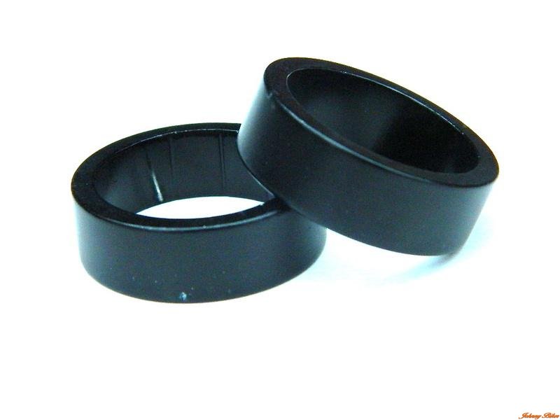 EMELŐGYŰRŰ ZOOM 34.7X28.6X10MM
